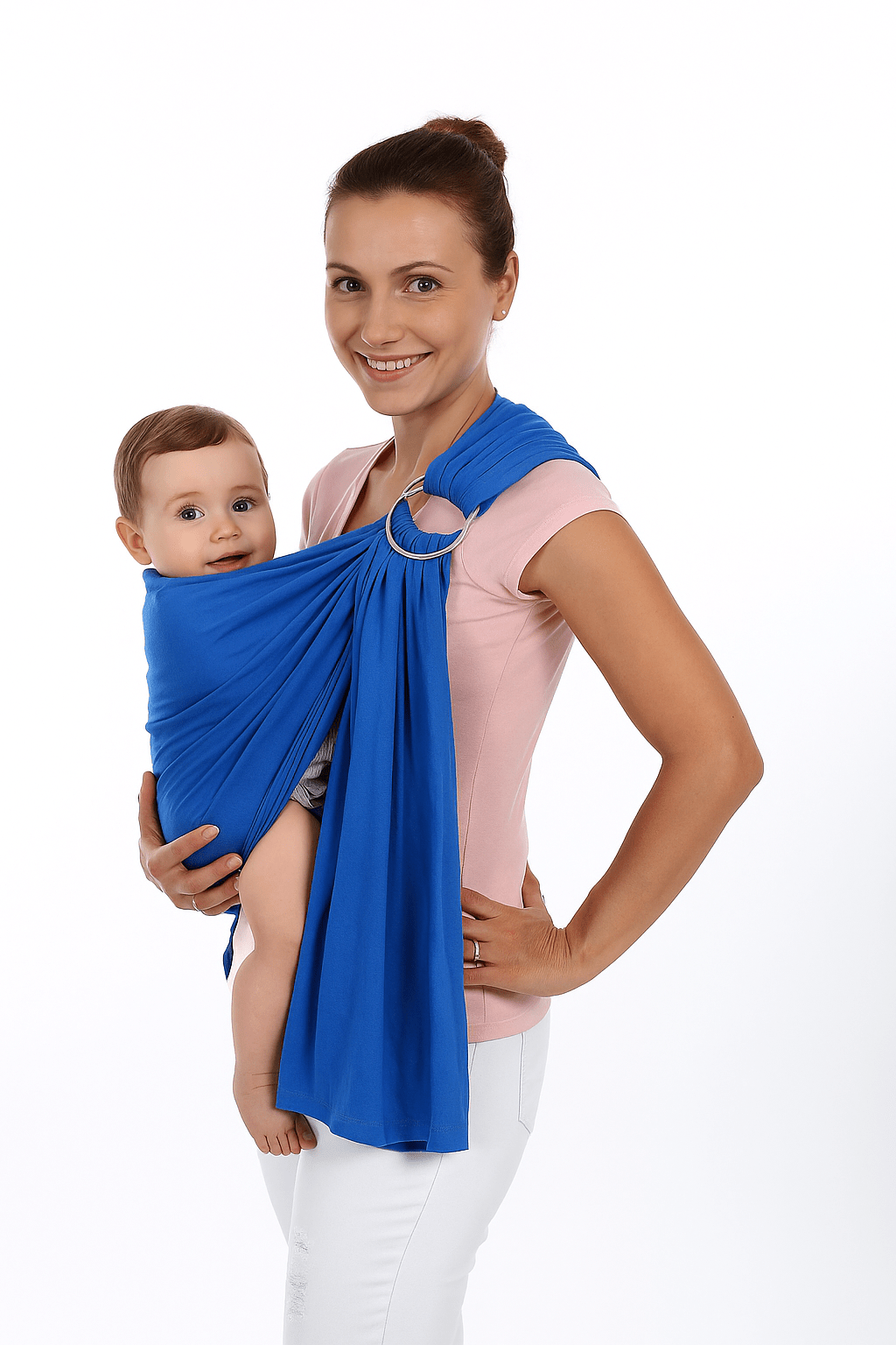 maman qui porte bébé dans une Echarpe de portage sling | ÉcoPort™ - Astucebambin