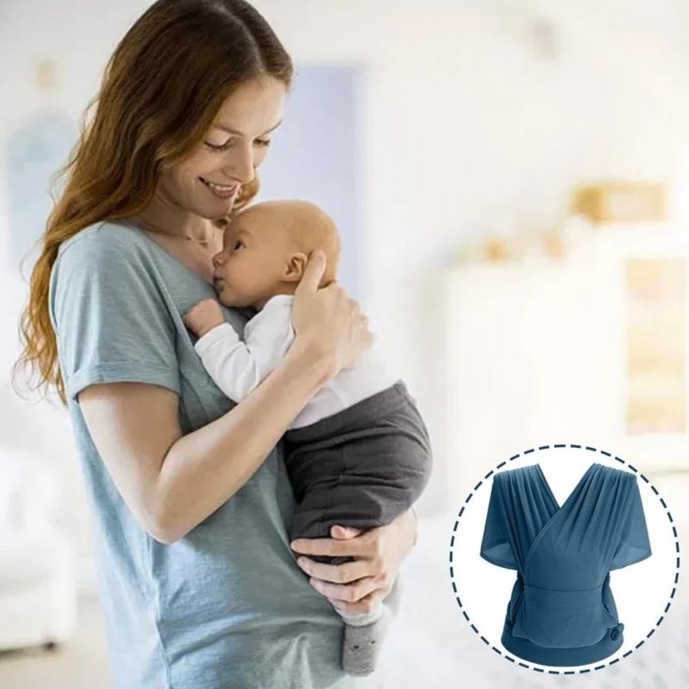 Porte bebe kangourou ComfortNest™ - maman qui tiens coller son bebe contre elle - Astucebambin
