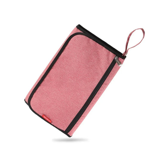 Tapis à langer pliable rose | Nomady™ – AstuceBambin
idéal pour changer bébé en voyage ou à la maison